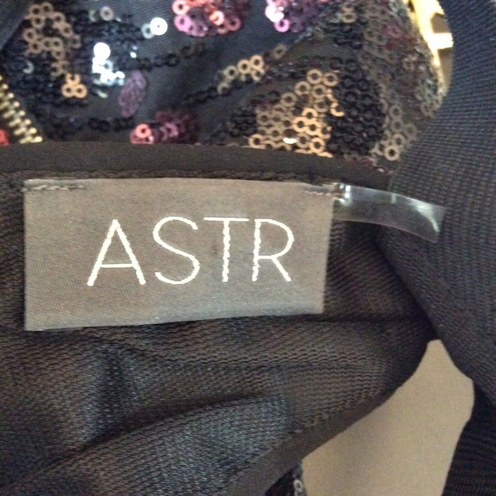 SOLD ASTR Nordstrom Black Maroon Sequin Dress - Picture 2 of 7